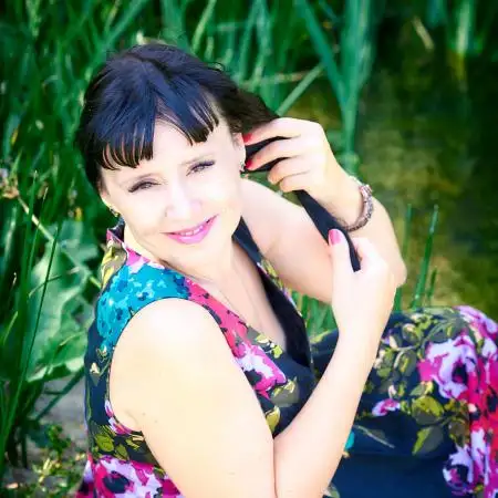 Olga, 47, Ukraine