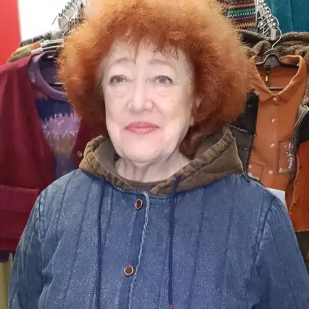 Irina, 74Russia 